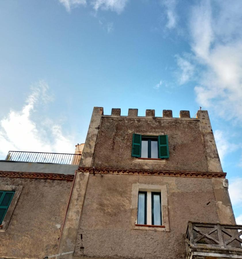 아르데아 La Torre Di Barbara 빌라 외부 사진