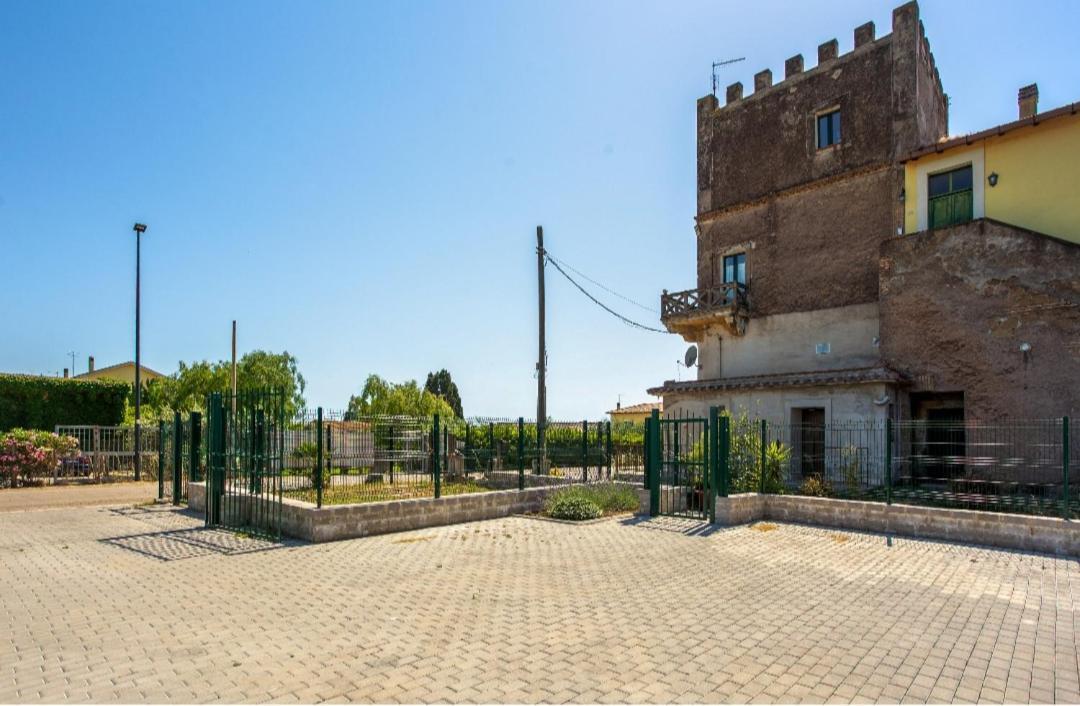 아르데아 La Torre Di Barbara 빌라 외부 사진